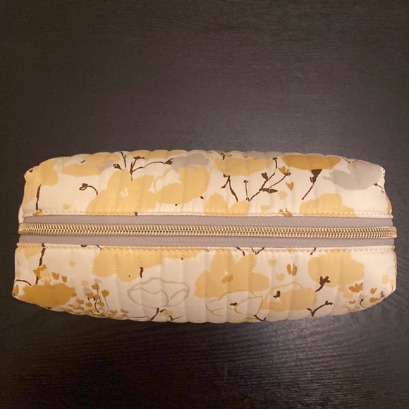 NWT - Spartina Quilted Cosmetic Bag - Picture 10 of 10